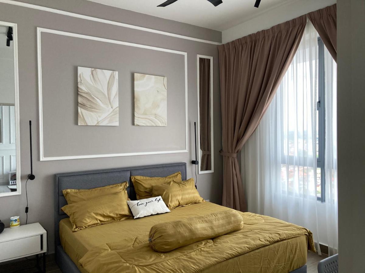 Free Netflix! Zas Suite At Troika Residence, Kb Kota Bharu Kültér fotó
