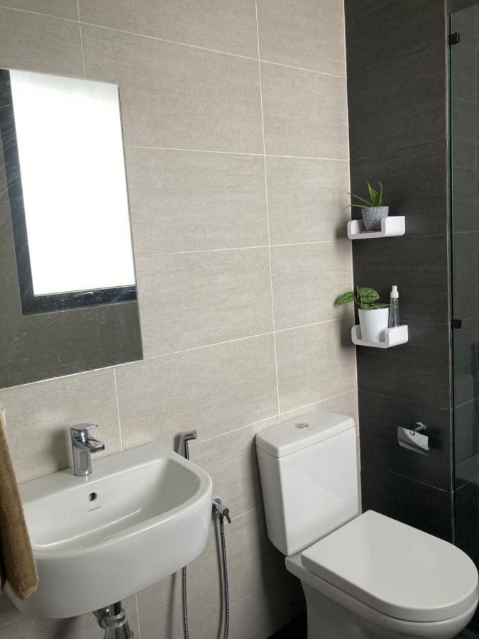 Free Netflix! Zas Suite At Troika Residence, Kb Kota Bharu Kültér fotó